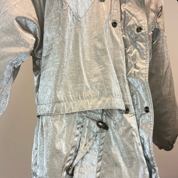 Stylish Silver Women's Jacket with Faux Fur Trim - Picture 4 of 5